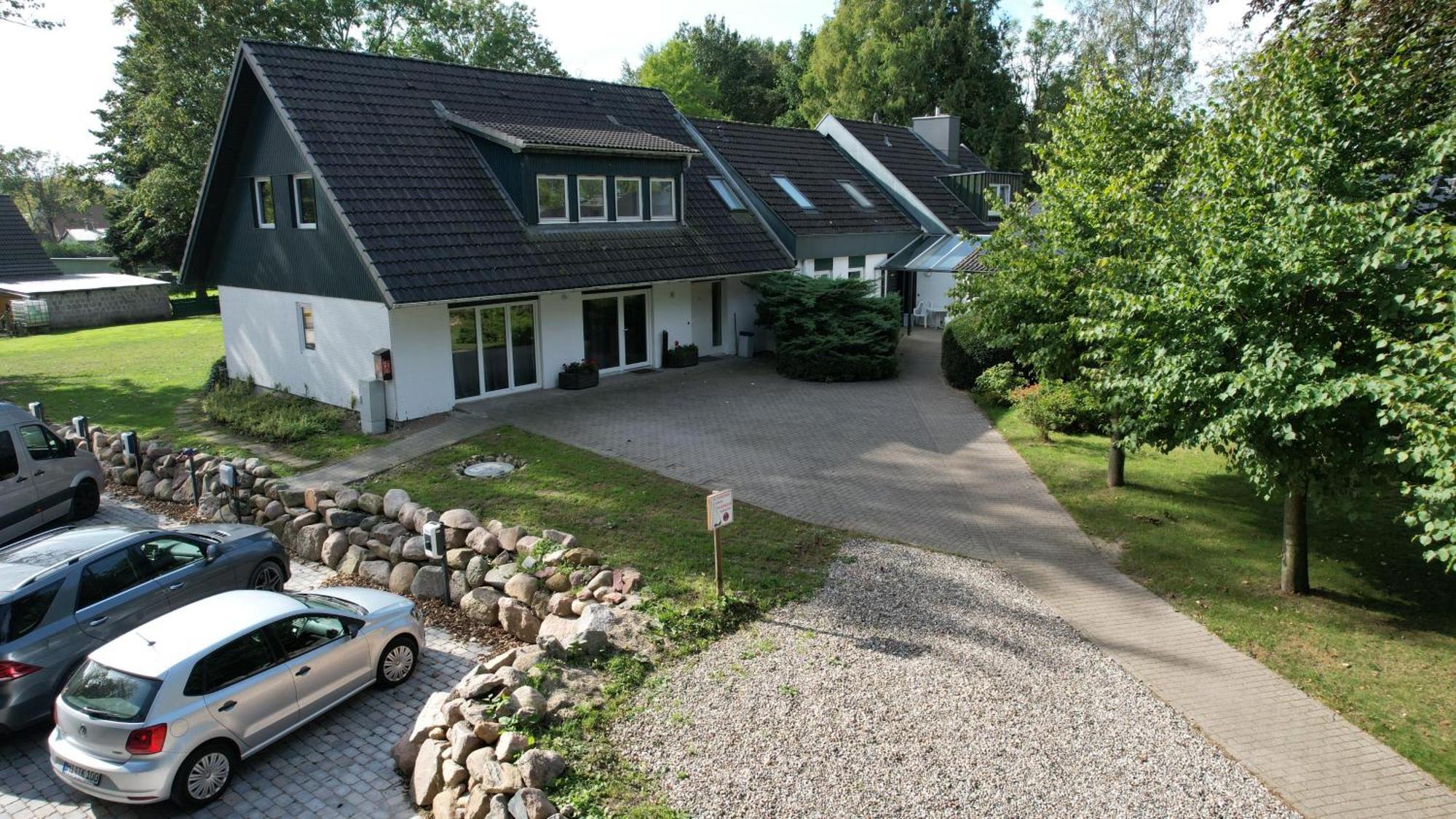 Appartementhaus Brunsholm Esgrus Esterno foto